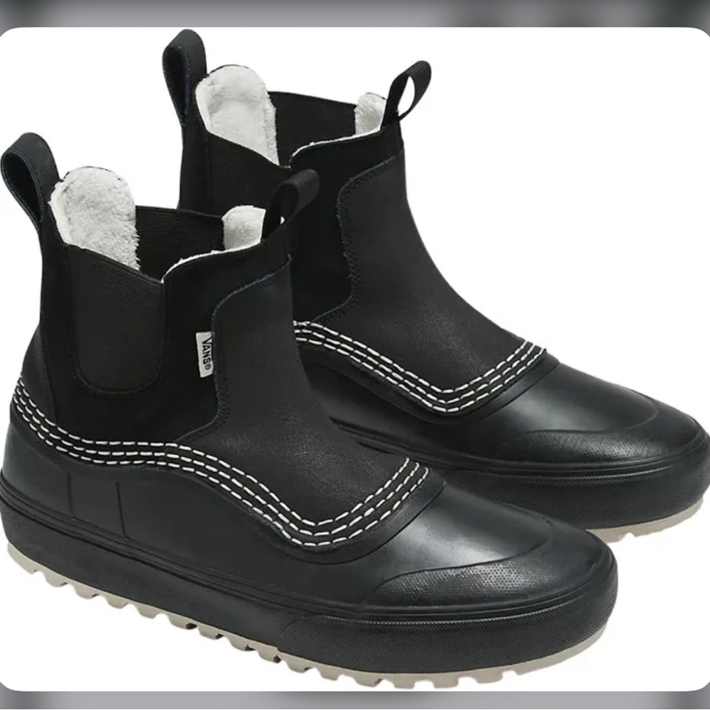 MTE Standard Mid Chelsea Snow Boot black/bone